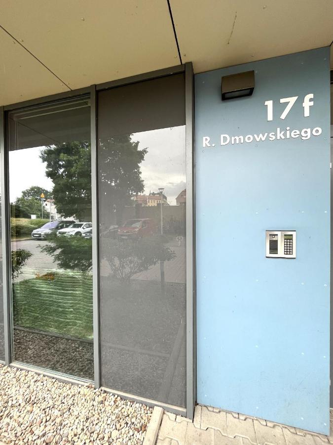Apartment Dmowskiego 17f - Self Check-in 20h